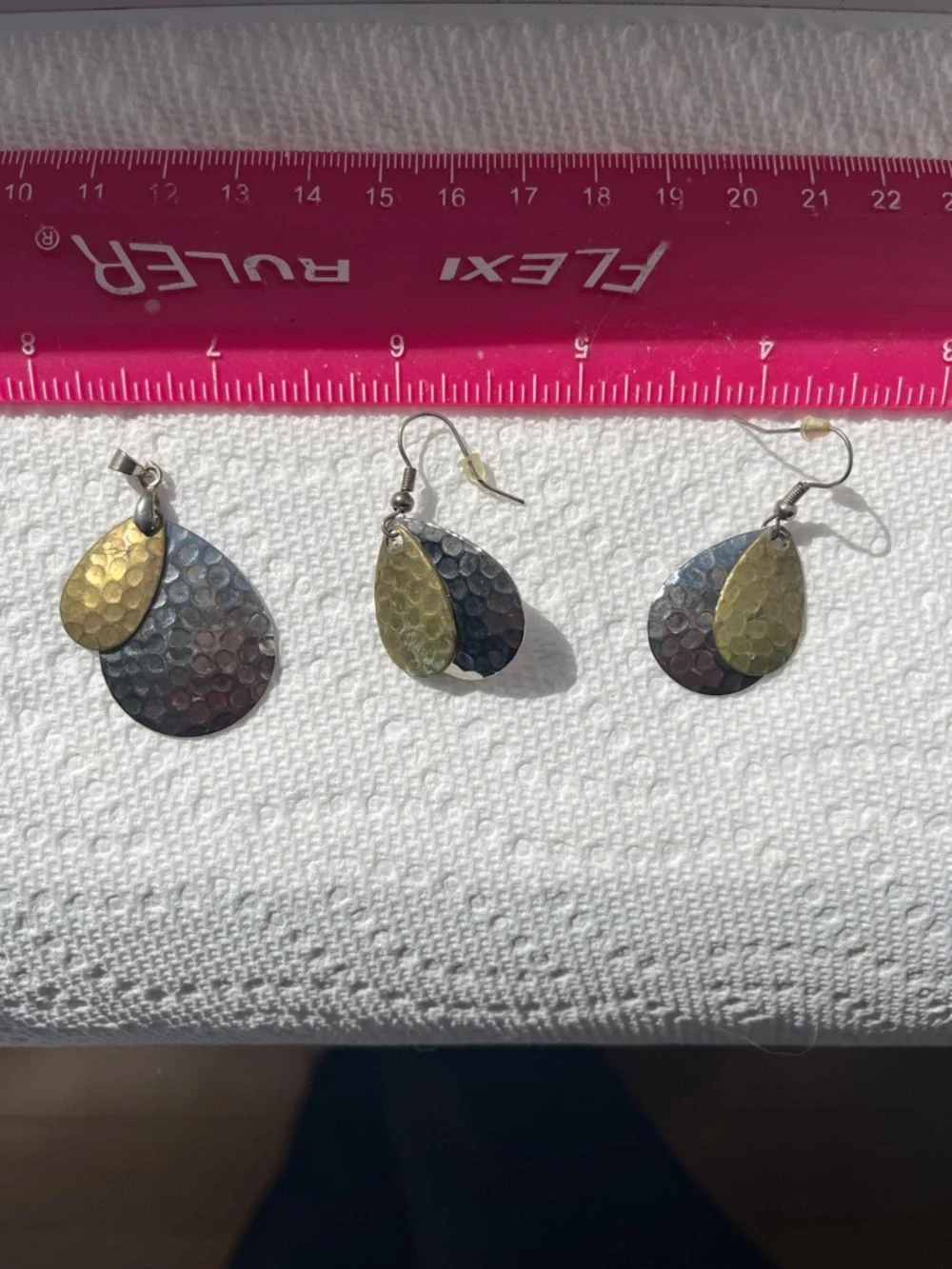 Fishing lure pendant and earrings - Picture 3 of 5